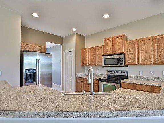 4th image of 12813 Avelar Creek Dr