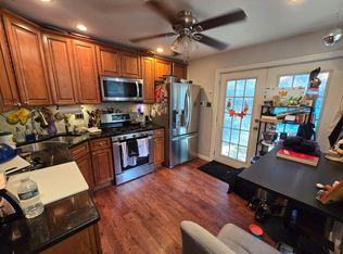 937 N 4th St, Philadelphia, PA 19123