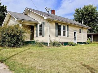 201 W Warren St, Fieldon, IL 62031