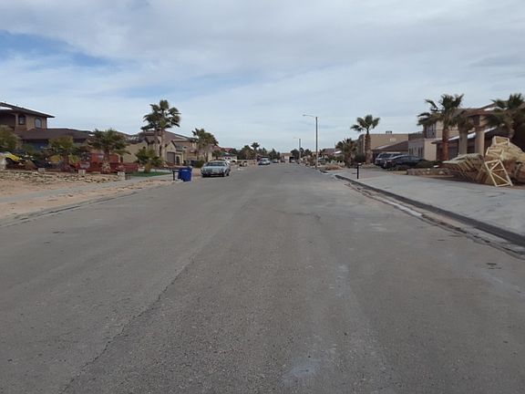 5th image of 11413 Patricia Ave