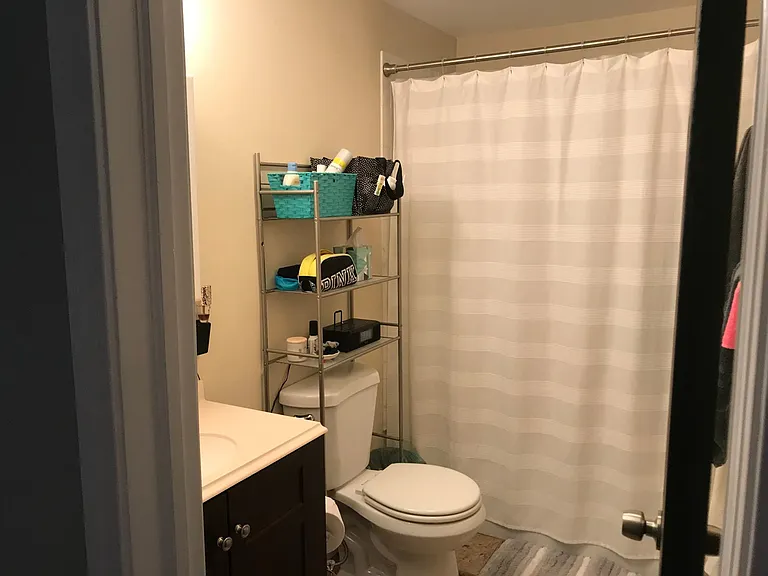 1st floor full bathroom