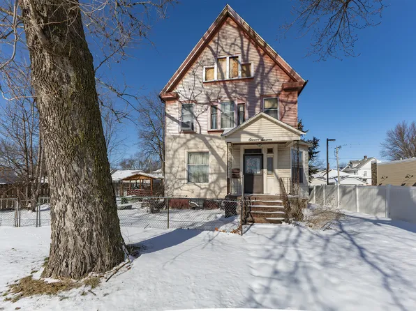 1116 N 2nd St, Clinton, IA 52732