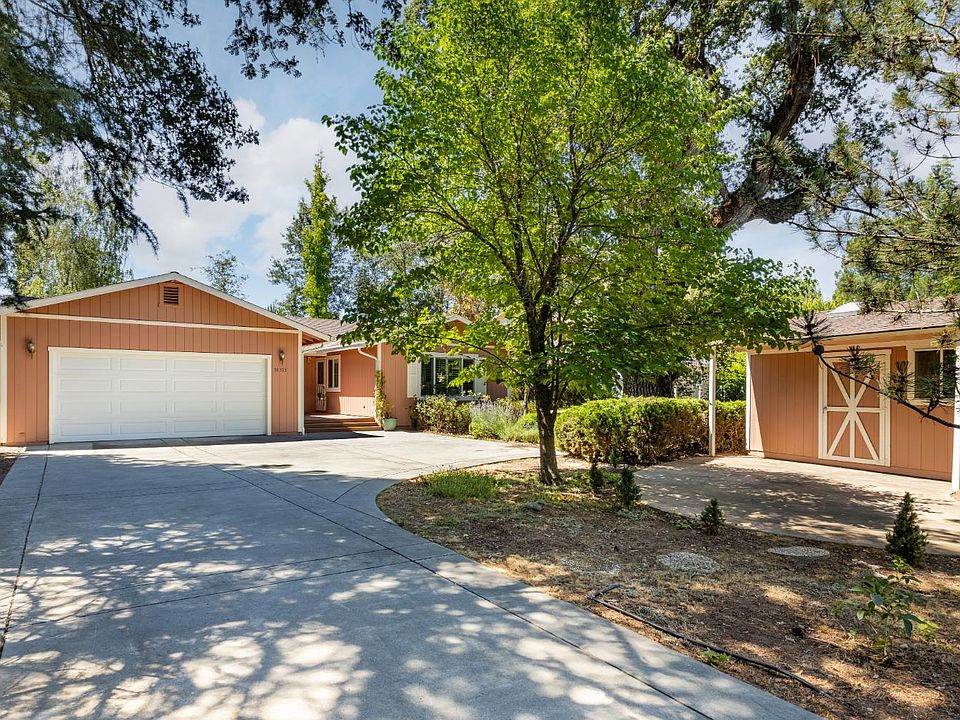 1st image of 18313 Lake Forest Dr