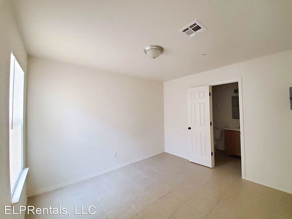 5th image of 3904 Lincoln Ave #B