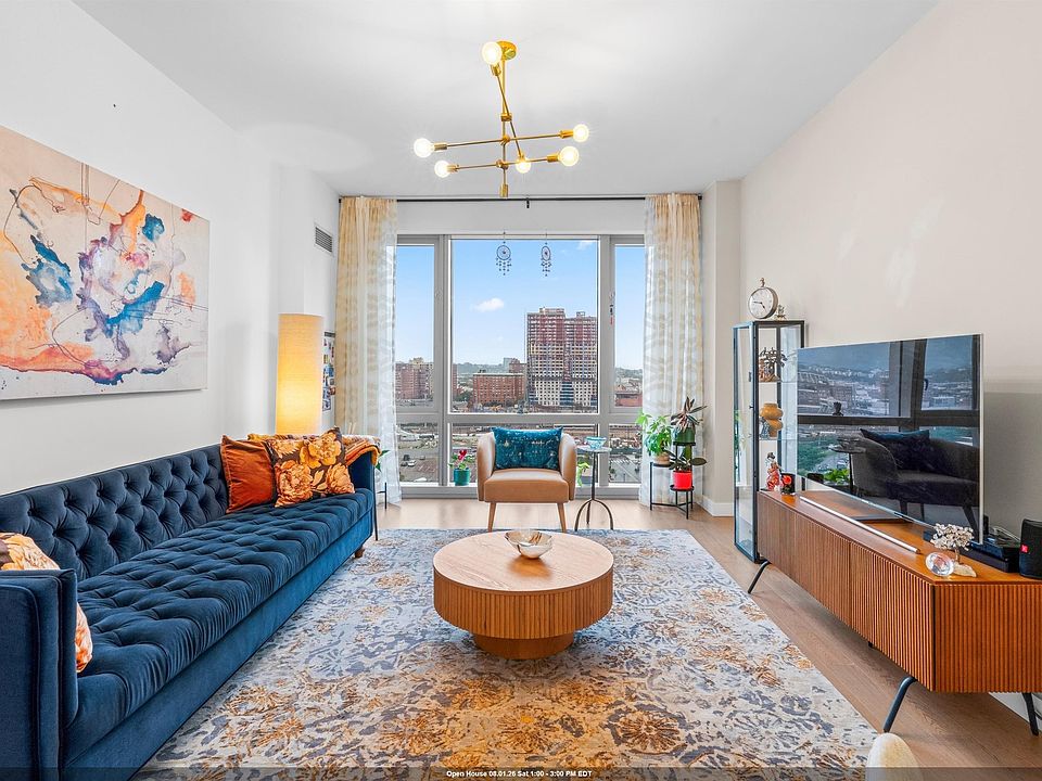 1st image of 75 Park Ln S APT 1103