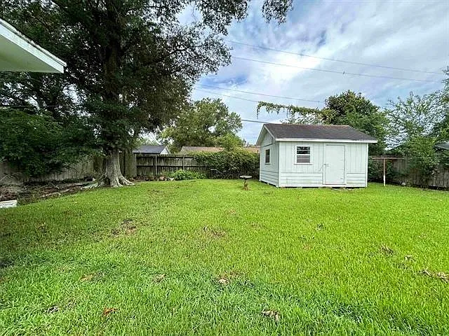 270 Ferndale Ln — Photo 31