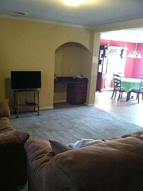 2nd image of 302 E Alexander St