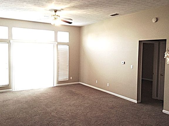 3rd image of 2327 Clarion Ct