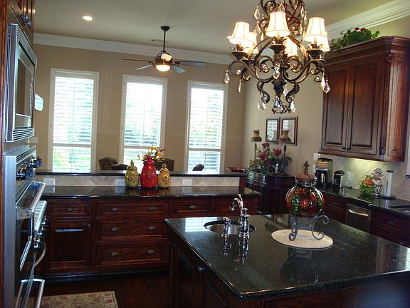 4th image of 6908 Grand Hollow Dr