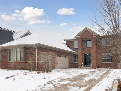 1445 Skyline Dr, Golden Valley, MN, 55422