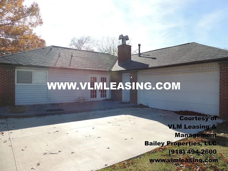 404 W Vicksburg St — Photo 6