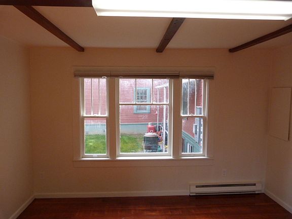 4th image of 519 S Oak St #14