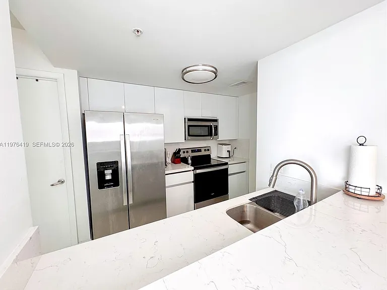 1861 NW South River Dr #1501 — Photo 2