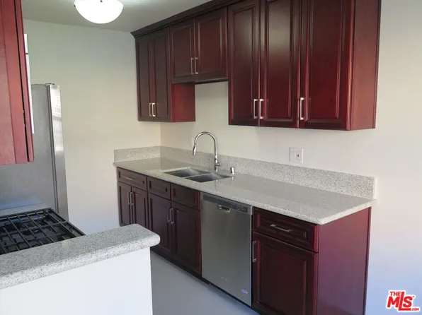 833 N Kingsley Dr, Los Angeles, CA