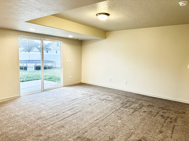 1186 N 3020 W — Photo 22