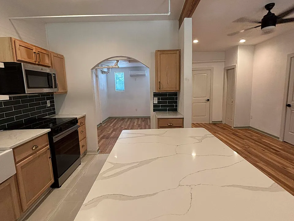 308 Natalen Ave #6