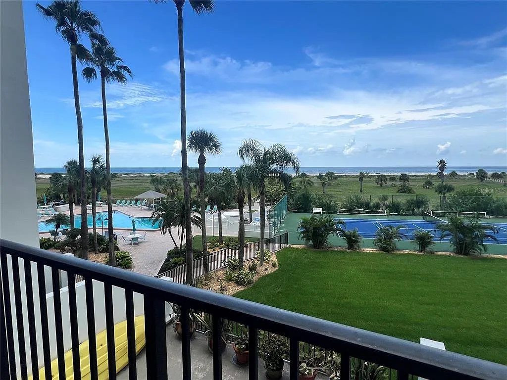 2 bed, 2.0 bath, 1111 sqft, $3,500 — Photo 4