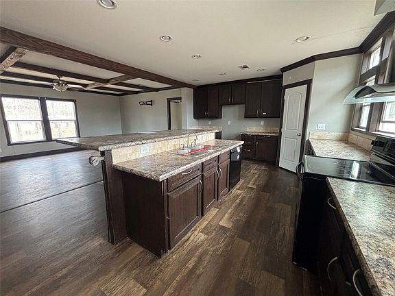 2nd image of 1336 W Hollow Oak Ln