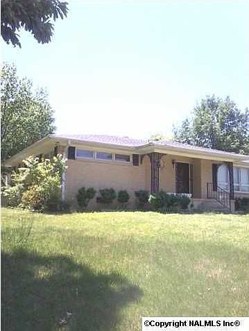 1st image of 3807 N Crestview Dr NW