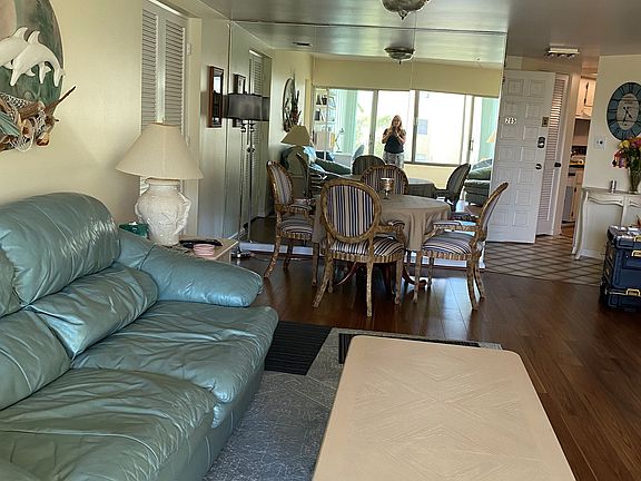 5th image of 975 Palm View Dr APT 205