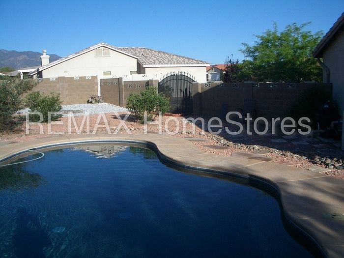 2nd image of 3960 Camino Del Vara