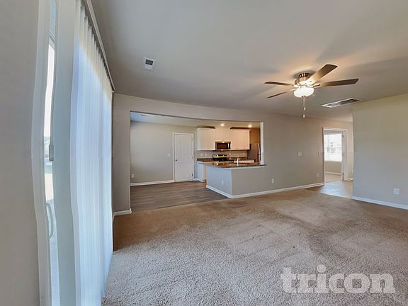 3rd image of 260 Chedworth Dr