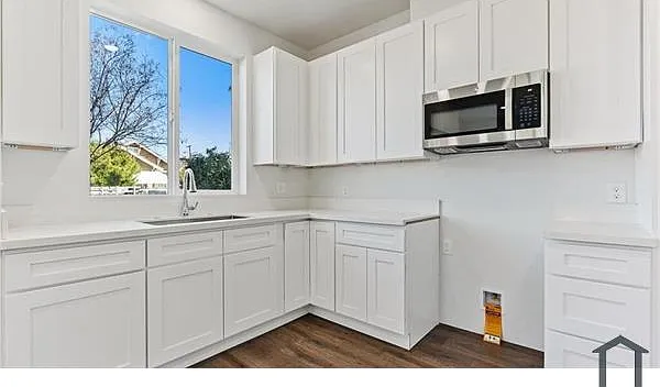 5 bed, 1660 sqft, $4,725 — Photo 3