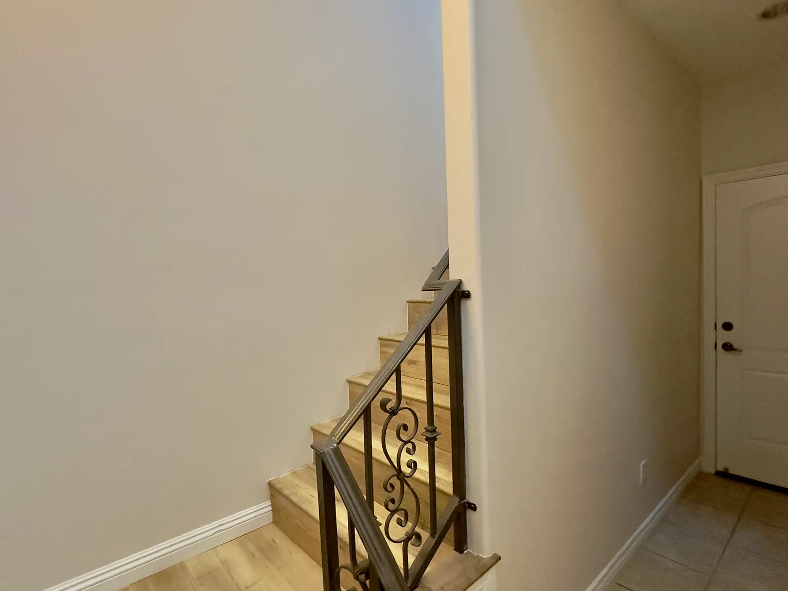 2 bed, 1248 sqft, $3,345 — Photo 4