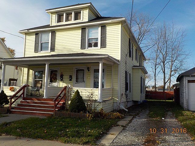 1st image of 202 W 17th St