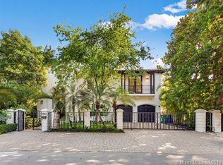 4160 El Prado Blvd, Miami, FL 33133