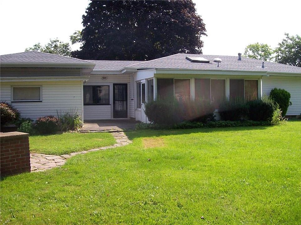 2nd image of 125 Beechwood Dr