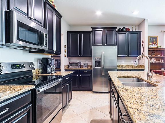 3rd image of 11710 Winterset Cove Dr