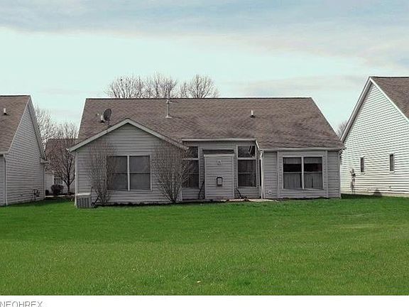 3rd image of 146 Stonehedge Dr
