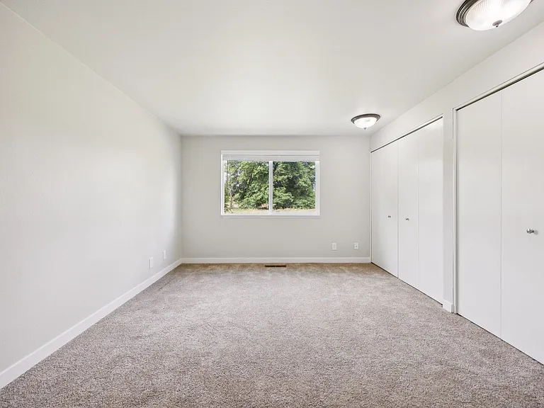 Village At Creekside Townhomes — Photo 30
