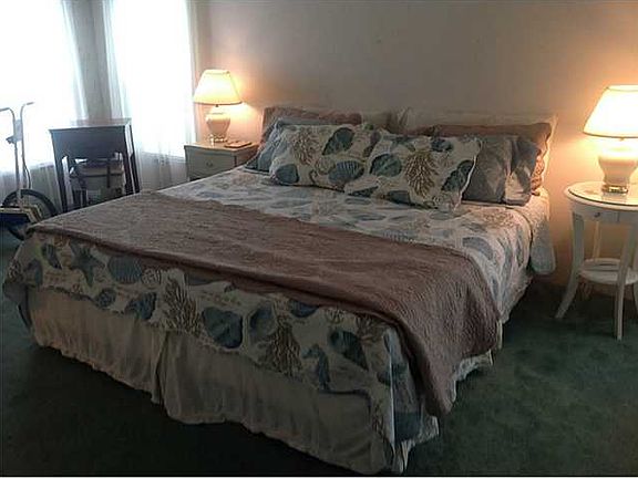 4th image of 16317 SW Indianwood Cir