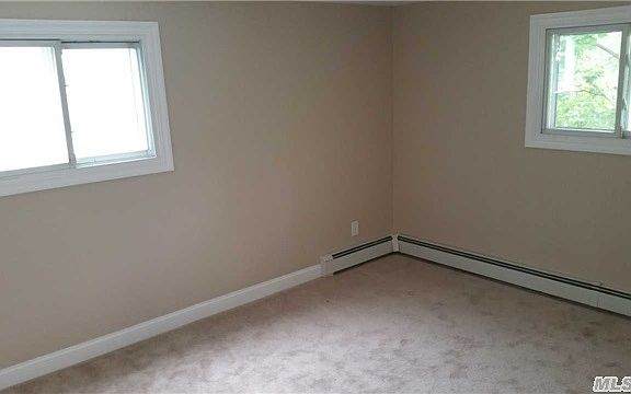 4th image of 98 Oneida Ave