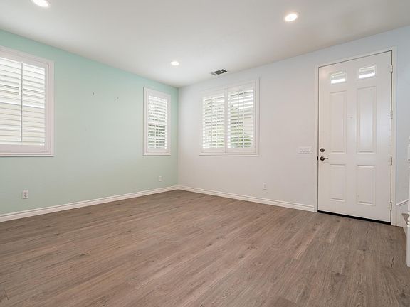 5th image of 8246 Bryn Glen Way
