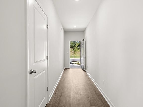 4th image of 547 Aquamarine Row