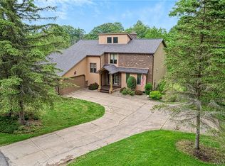 181 Oaknoll Ct, Elma, NY 14059