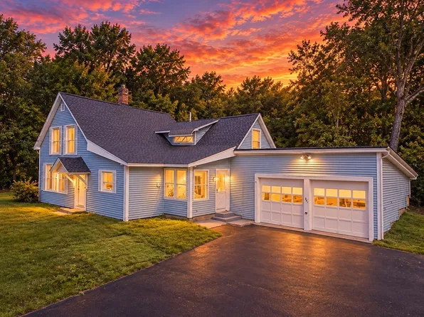 521 Northfield Rd, Hinsdale, NH 03451