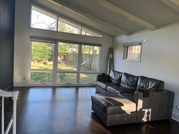 Living Room (Ground Floor)