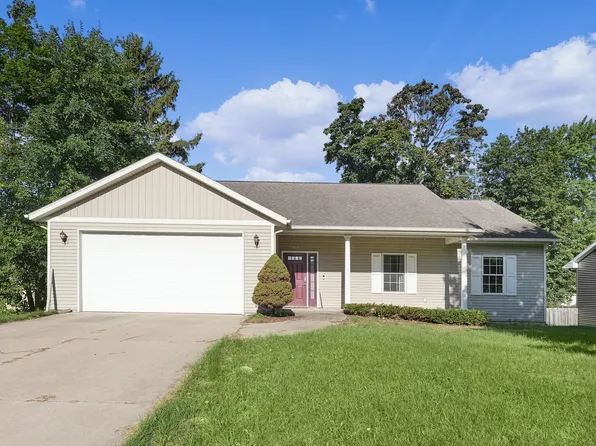 2905 Remy Ct NE, Grand Rapids, MI 49505