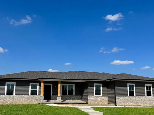 1 Gunderson Ct, Bloomington, IL 61705