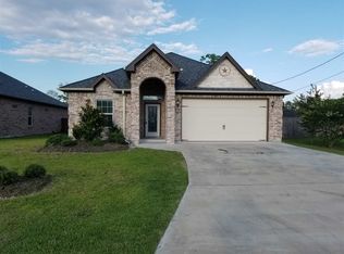 104 Provost St, Bridge City, TX 77611