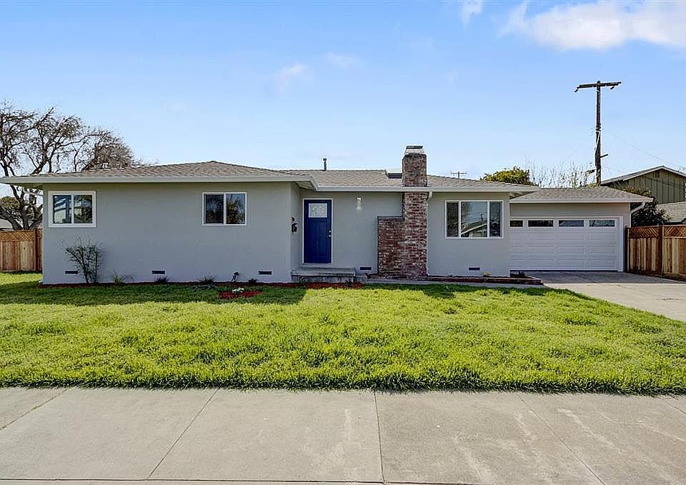 1st image of 3040 Santa Maria Ave