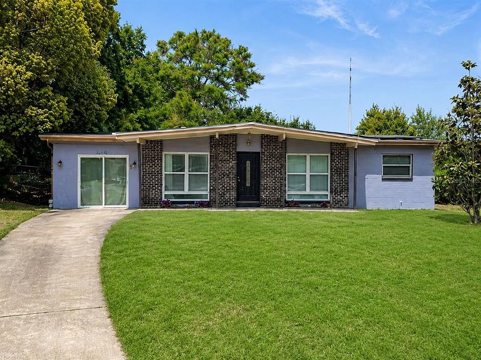 1st image of 6204 Oakcrest Cir