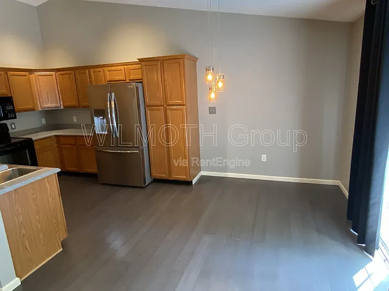 313 Tamarack Ct — Photo 4