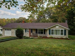 395 Mill Creek Cir, Robbinsville, NC 28771