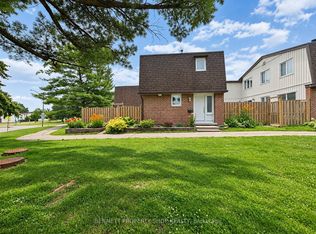 837 Eastvale Dr #1, Ottawa, ON K1J 7T5