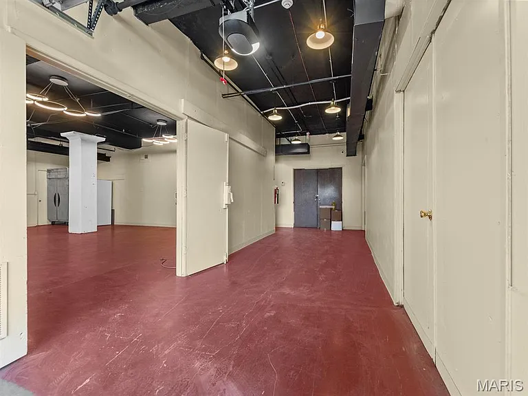 1007 Russell Blvd — Photo 11